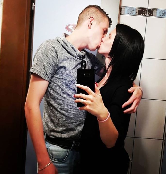 Ljubezen po domače Ljubezen po domače