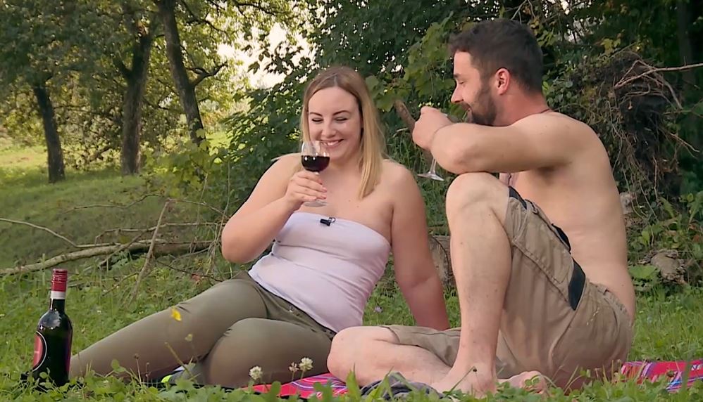 Ljubezen po domače Ljubezen po domače