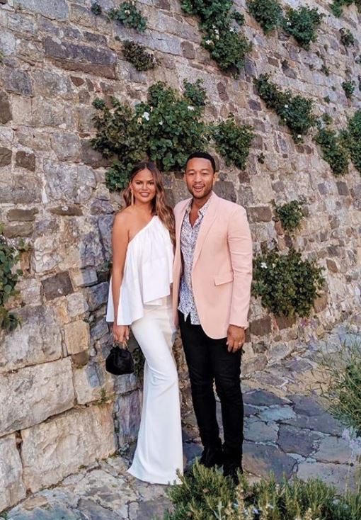 Chrissy Teigen Chrissy Teigen