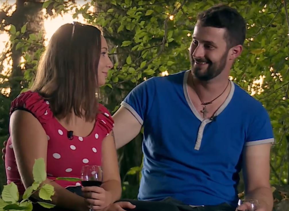 Ljubezen po domače Ljubezen po domače