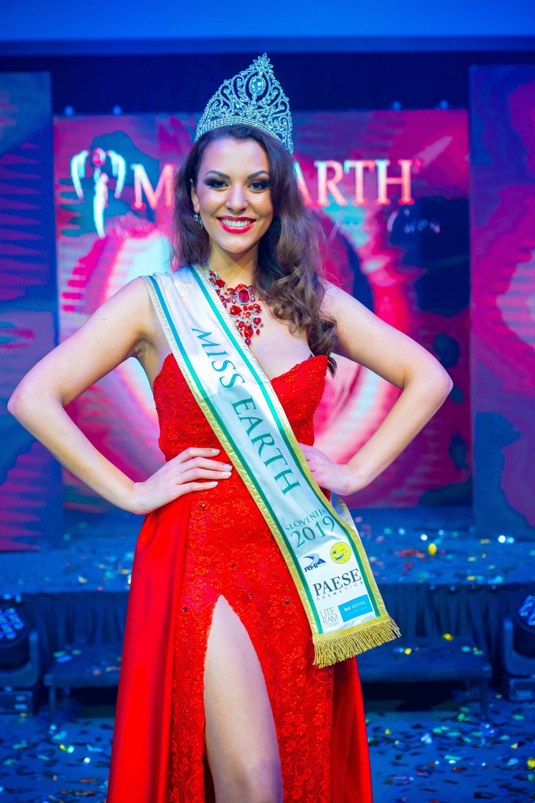 miss_earth_mediji01_zmagovalka miss earth slovenije