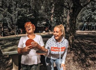 Špela Grošelj skupaj z mamo počne tudi to Špela Grošelj