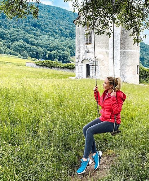 Špela Grošelj Špela Grošelj