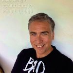 Jan Plestenjak s to fotografijo buri domišljijo