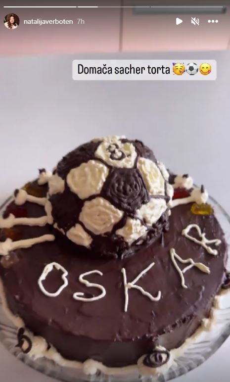 Natalija Verboten sinu pripravila torto. Vir: Instagram