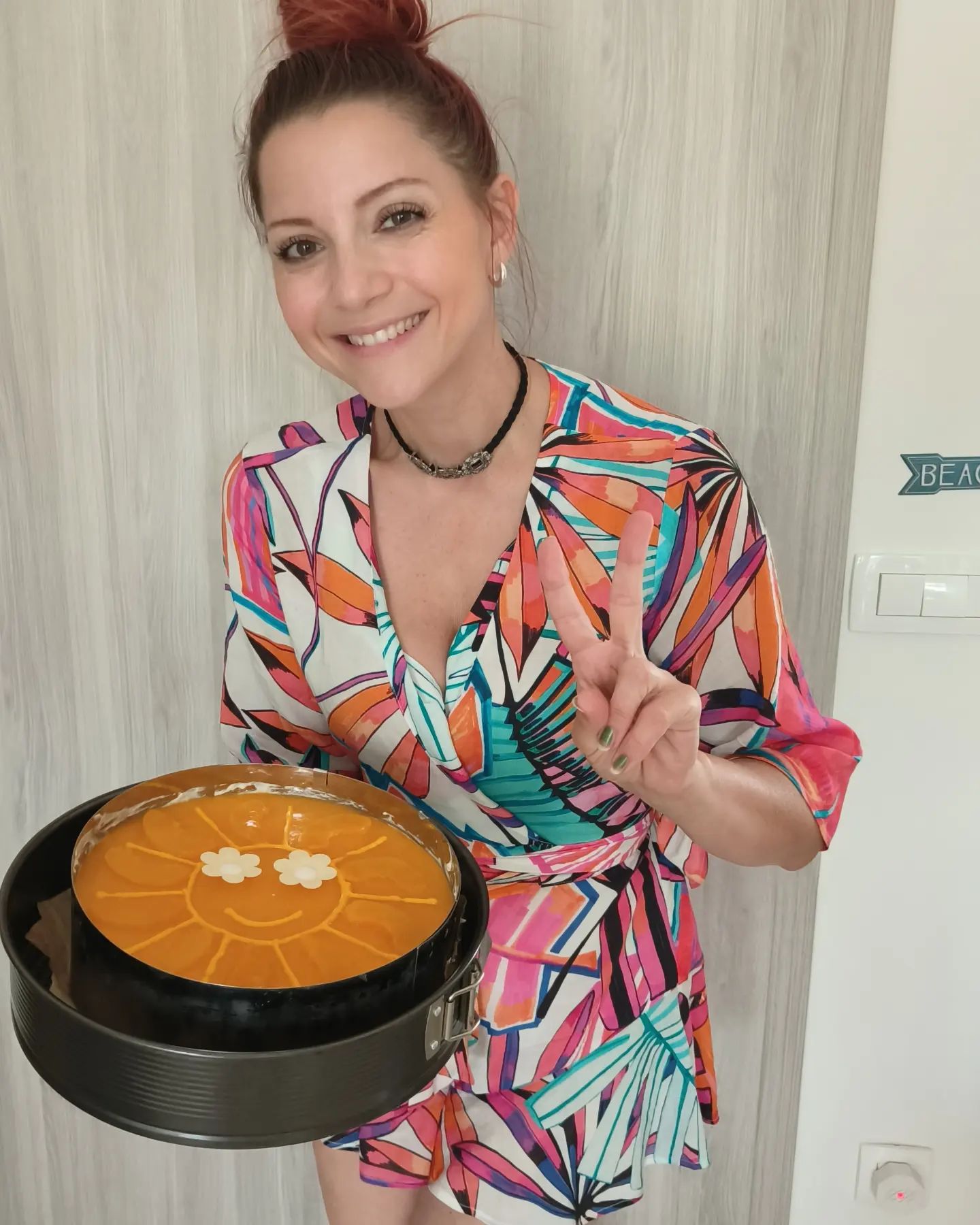 Tanja Žagar je spekla torto v obliki sonca. Vir: Instagram