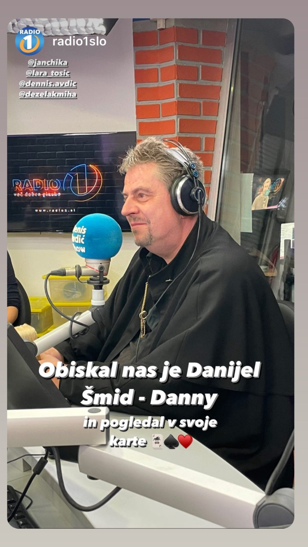 Danny je bil gost v jutranji oddaji Radio 1. Vir: Instagram