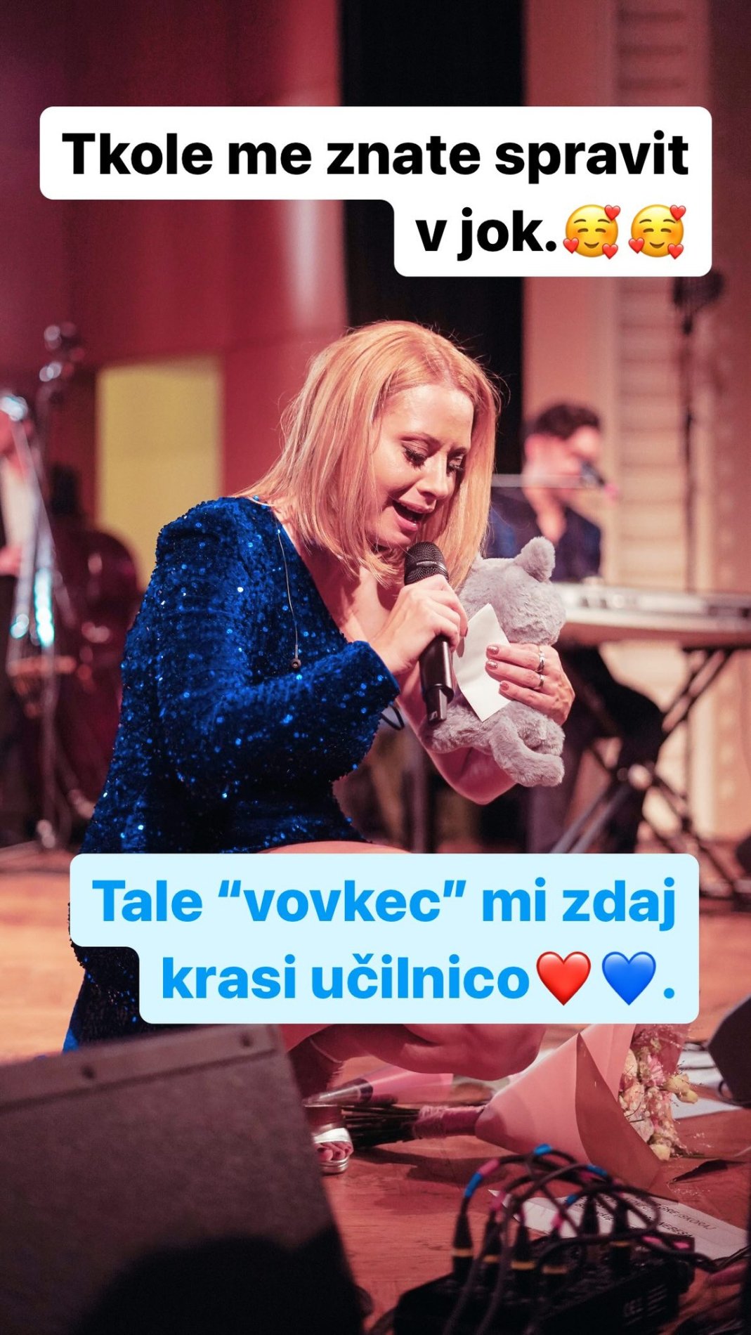Marjetka Vovk je na odru zajokala. Vir: Instagram
