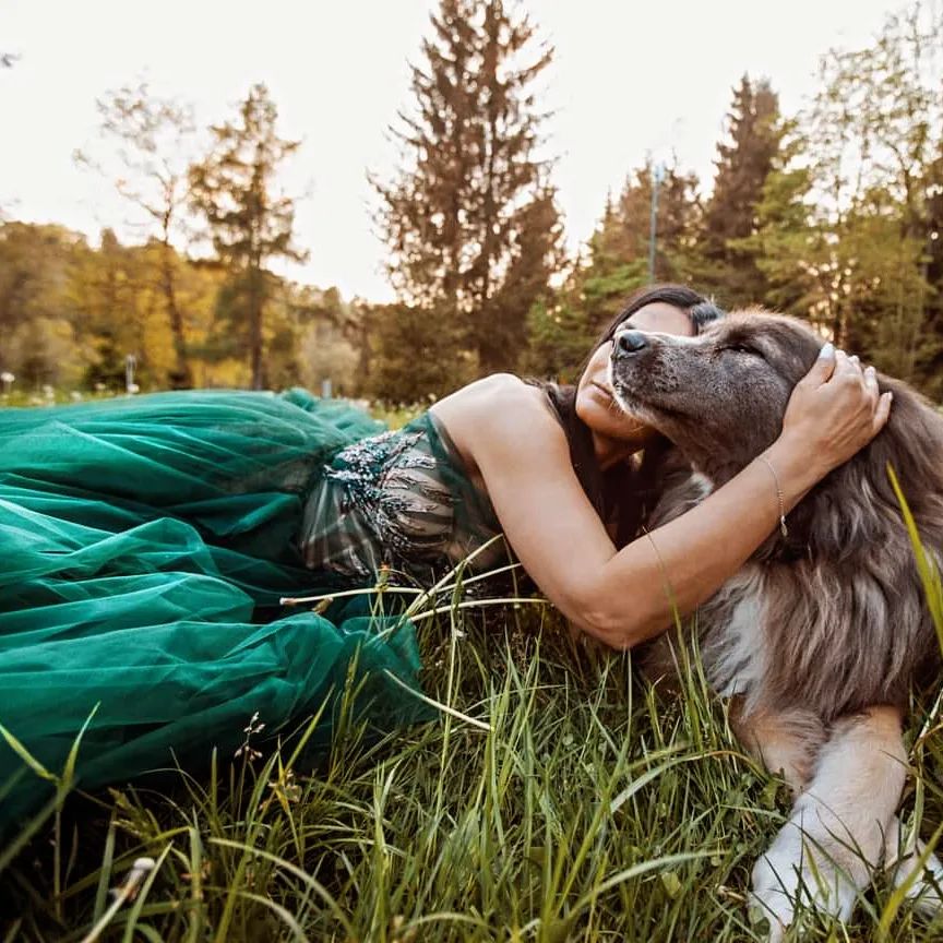 Renata se je stiskala k drugemu kužku. Vir: Instagram