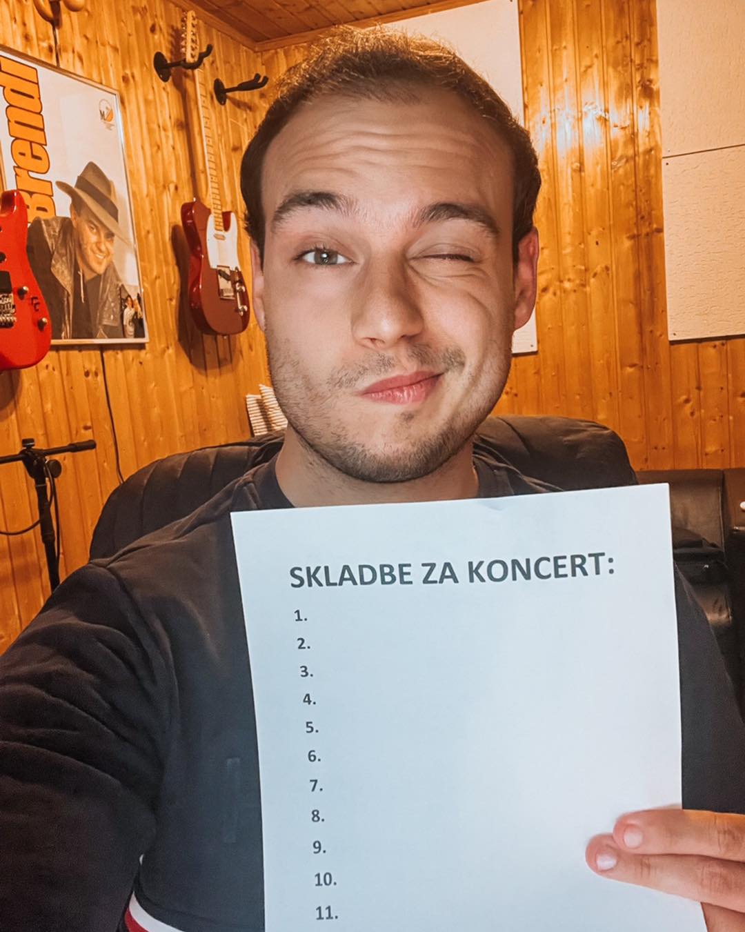Dejan ne želi kakšne skladbe spregledati. Vir: Instagram