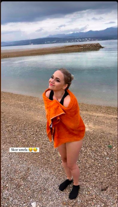Maša je skočila v morje. Vir: Instagram