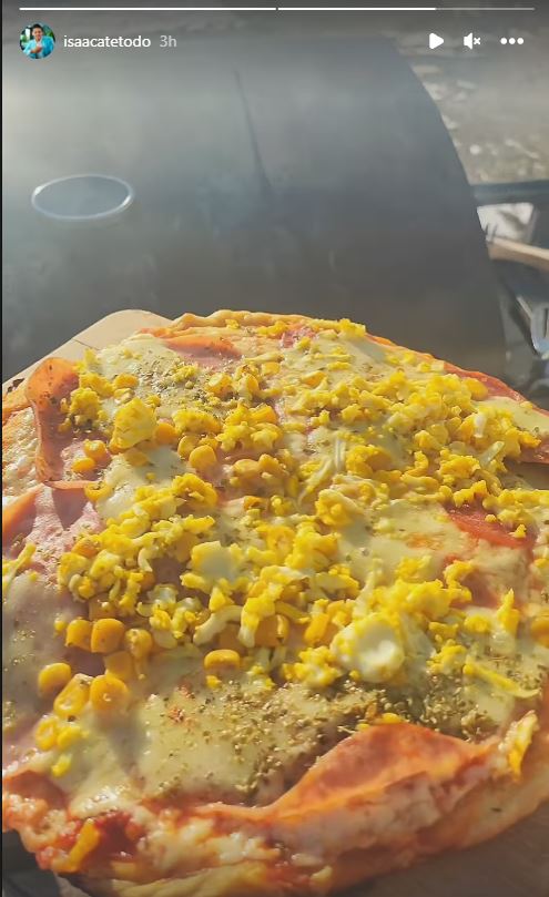 Isaac je pozimi pekel na žaru. Vir: Instagram
