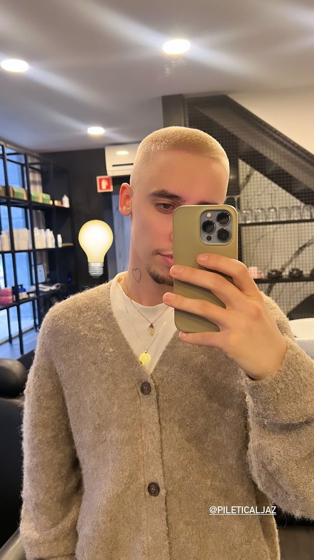 Anej Piletič je spremenil videz. Vir: Instagram