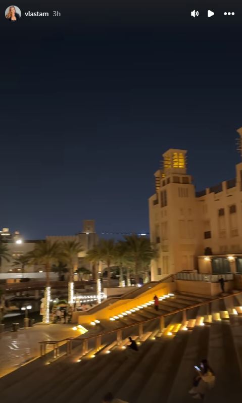 Vlasta se potepa po Dubaju. Vir: Instagram