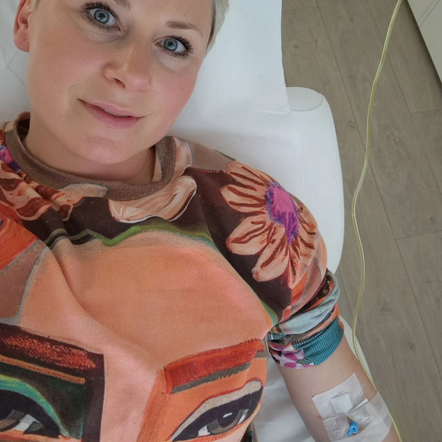 Ana Praznik je prejela infuzijo vitaminov. Vir: Instagram