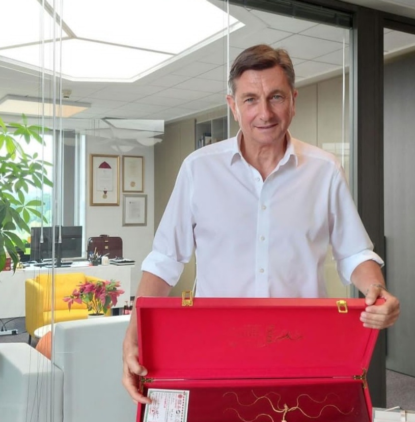B. Pahor