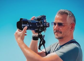 Miha Hercog s fotoaparatom