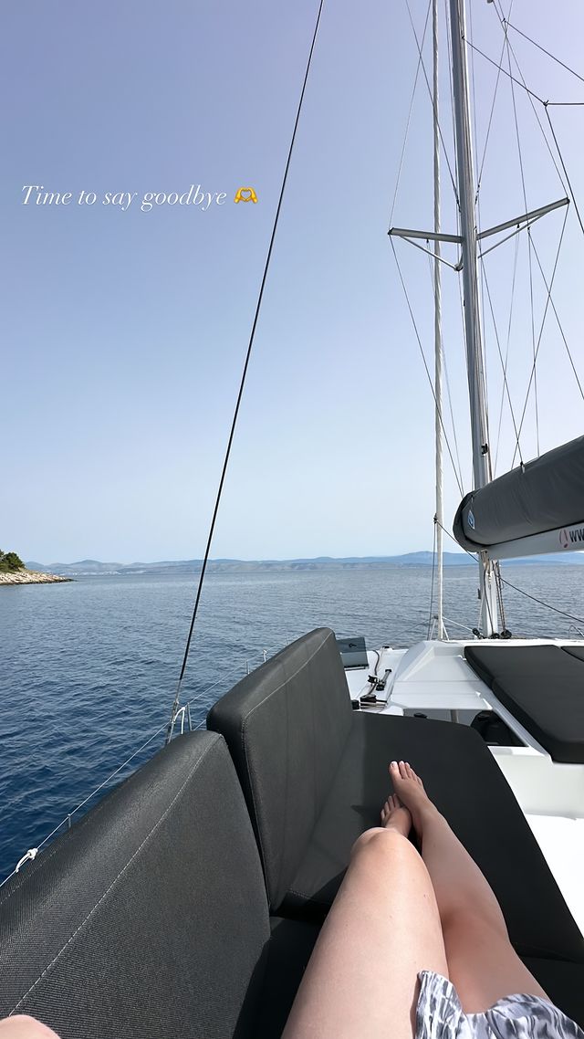 Indira Ekić na jadranju z dekleti