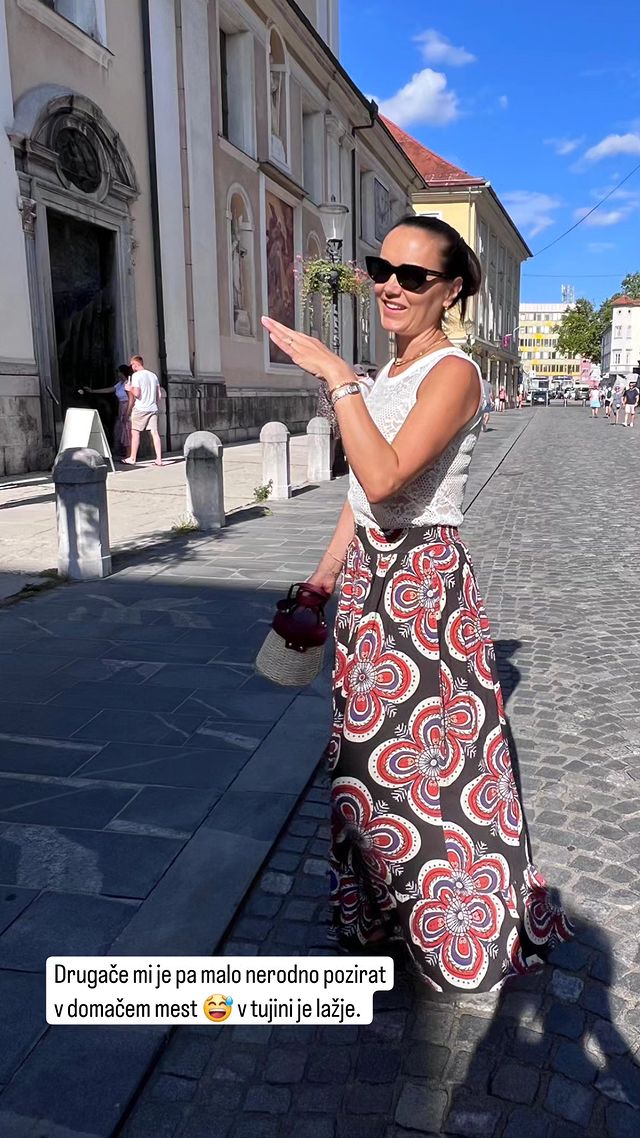 Alenki Košir je bilo sredi Ljubljane nerodno. Vir: Instagram
