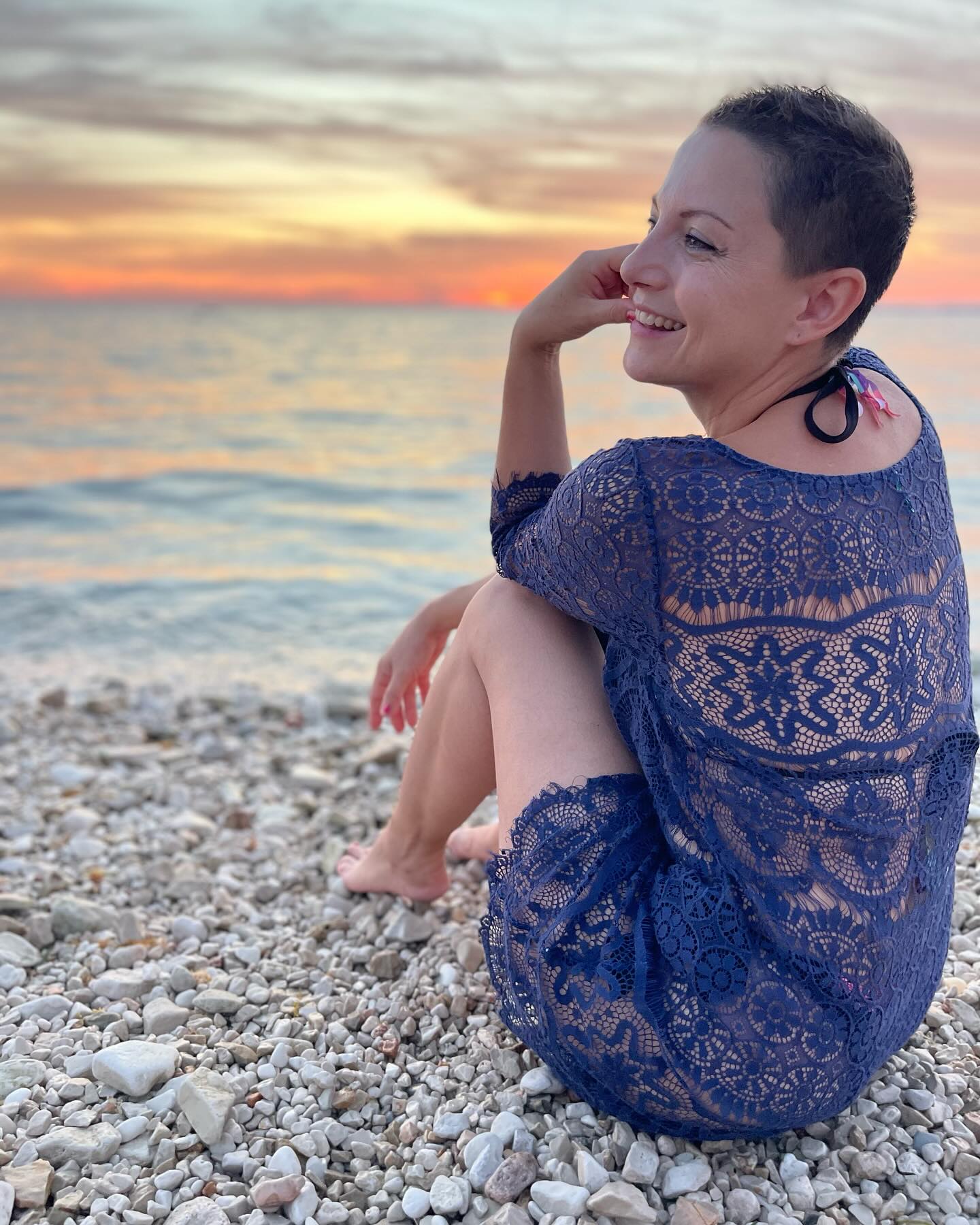 Tanja Žagar opazuje sončni zahod