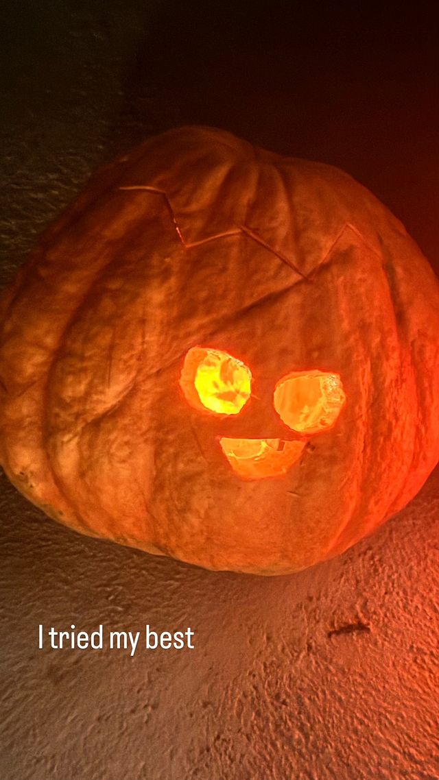 Anej Piletič je izrezal takšno bučo