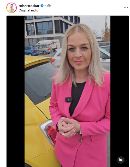 Laura Stojanov je kupila Roškarjev roza avto. Vir: Instagram