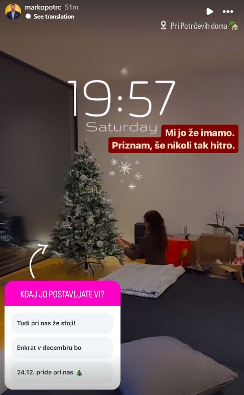 Marko Potrč je že okrasil hišo in postavil jelko