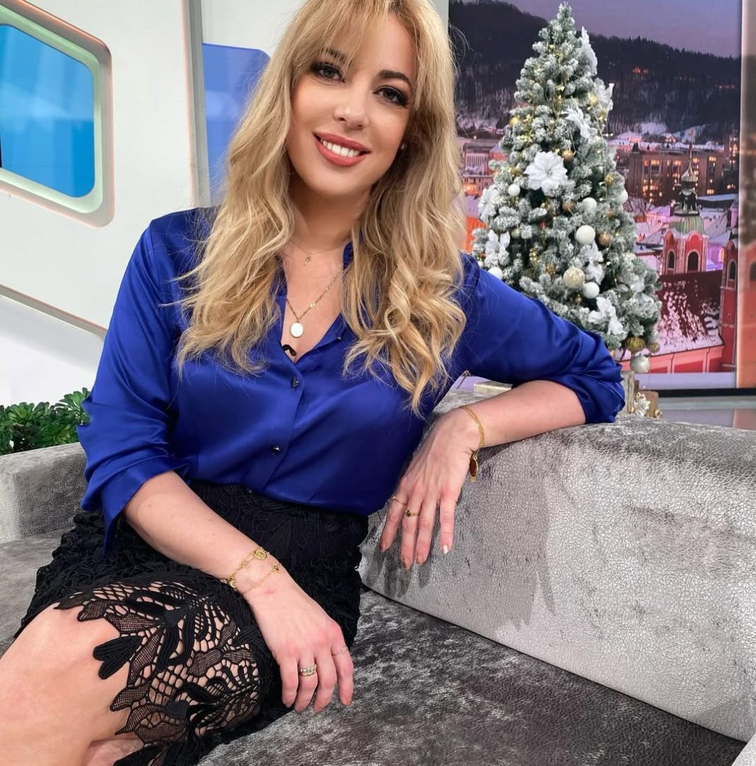 Ana Tavčar (16)
