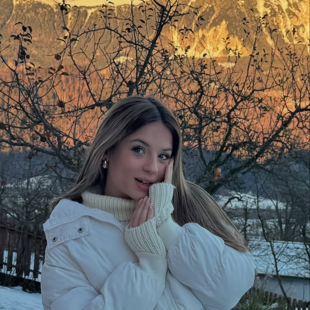 Nuša Šebjanič Nuša Šebjanič