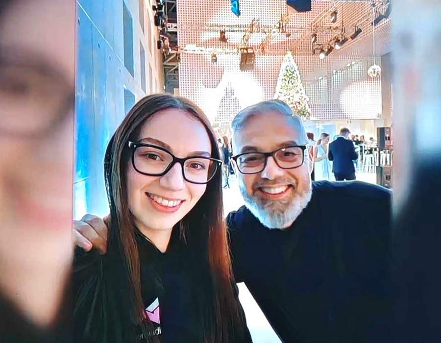 Karim in Nika, oče in hči, skupaj v poslu. Vir: Instagram
