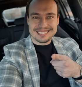 Dejan Vunjak delil veselo novičko!