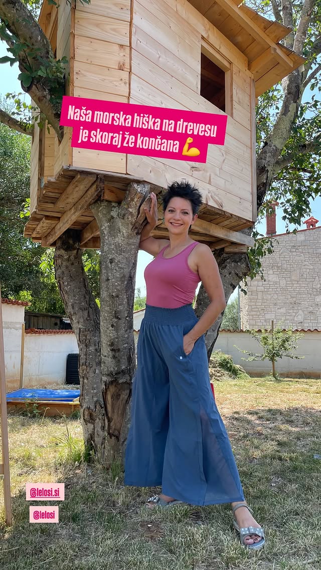 Tanja Žagar in morska hiška na drevesu