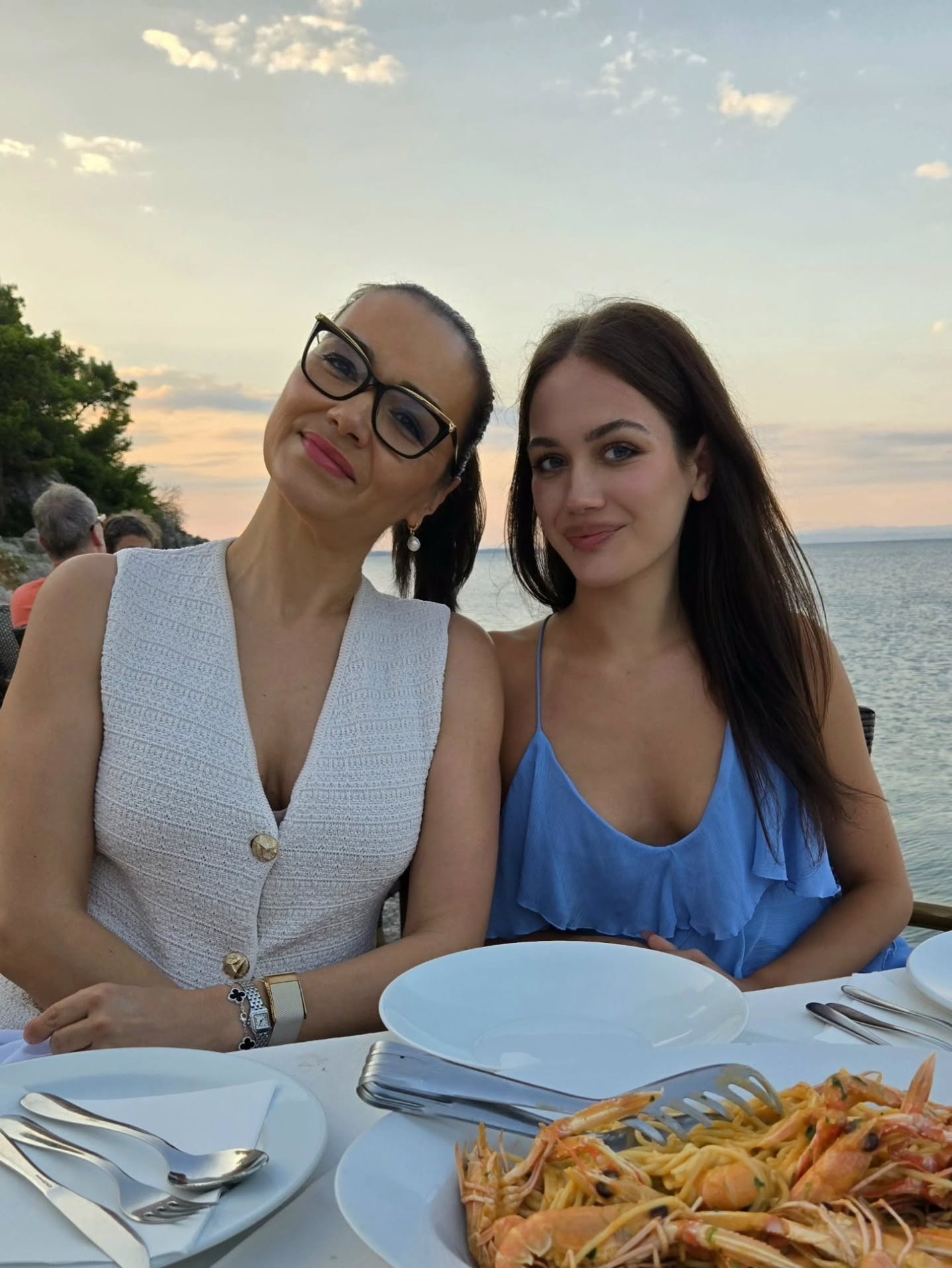 Alenka in Alina