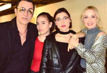 Hčerki Tanje Ribič in Branka Djurića sta zrasli v pravi lepotici Družina Djurič Ribič