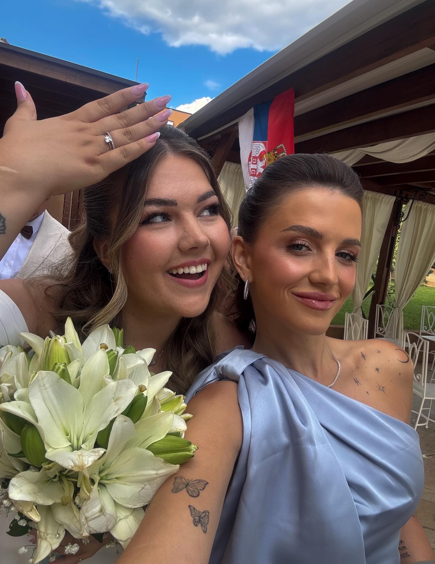 Nina in Anja na poroki. Vir: Instagram