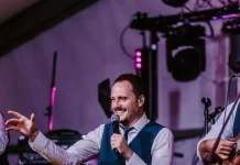 V javnost je prišel video Blaža Švaba z novo ljubeznijo