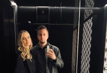 Znane so podrobnosti romantične zaroke Jaka Peterke