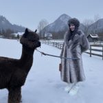 Sledilke Sanje Grohar se sprašujejo, kako je lahko videti tako pomlajeno. Sprememba je očitna …