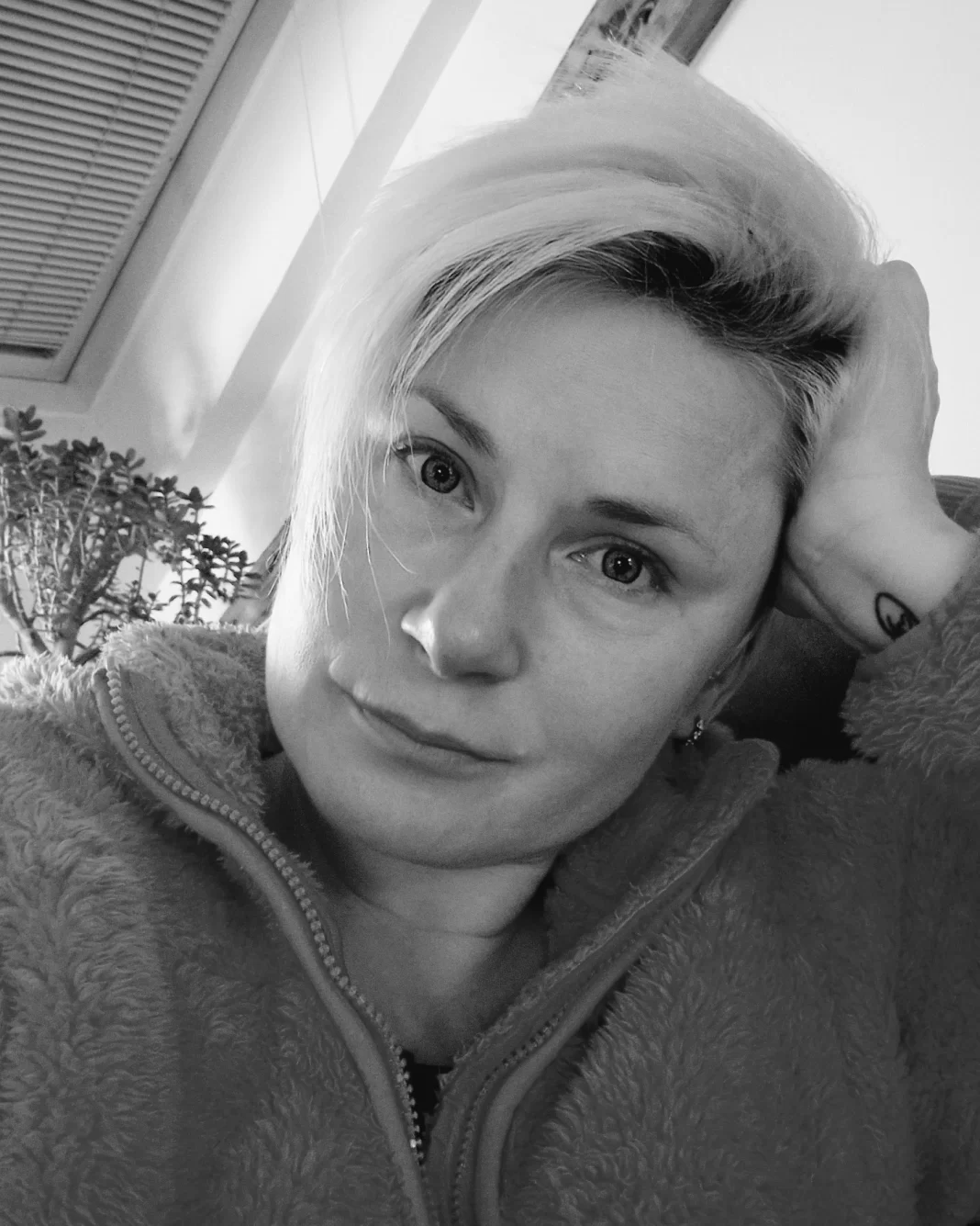 Ana Praznik (2)