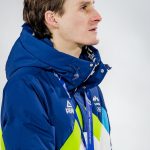 Po odličjih na olimpijskih igrah se mora Domen Prevc ukvarjati z …