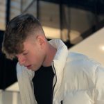 Juš Čop  (Kmetija) je pokazal, kaj se je dogajalo v ozadju snemanja