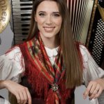 Monika Avsenik in mož Anže sta po poroki danes v odnosu, ki …