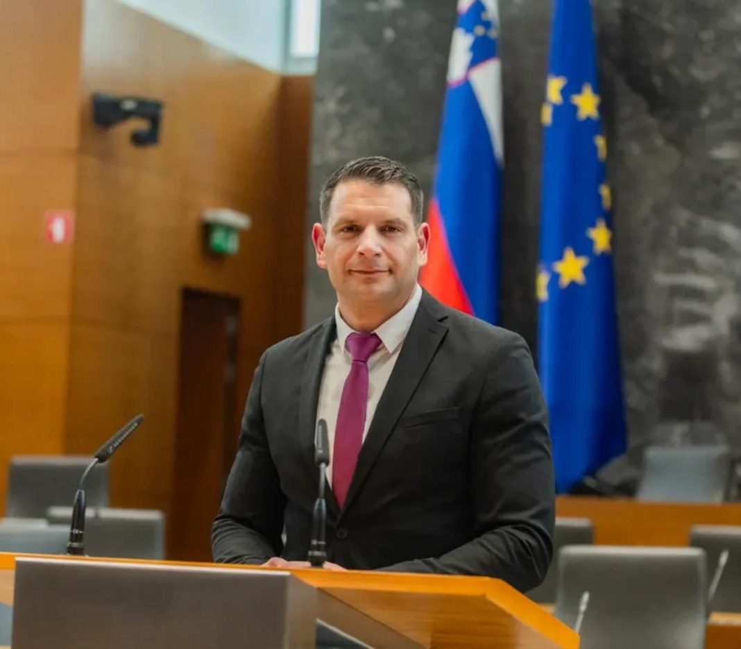 Zoran Stevanović Zoran Stevanović