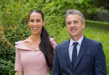 Tina Gaber se je odzvala na čestitke, ki jih prejema Janez Janša Robert Golob in Tina Gaber