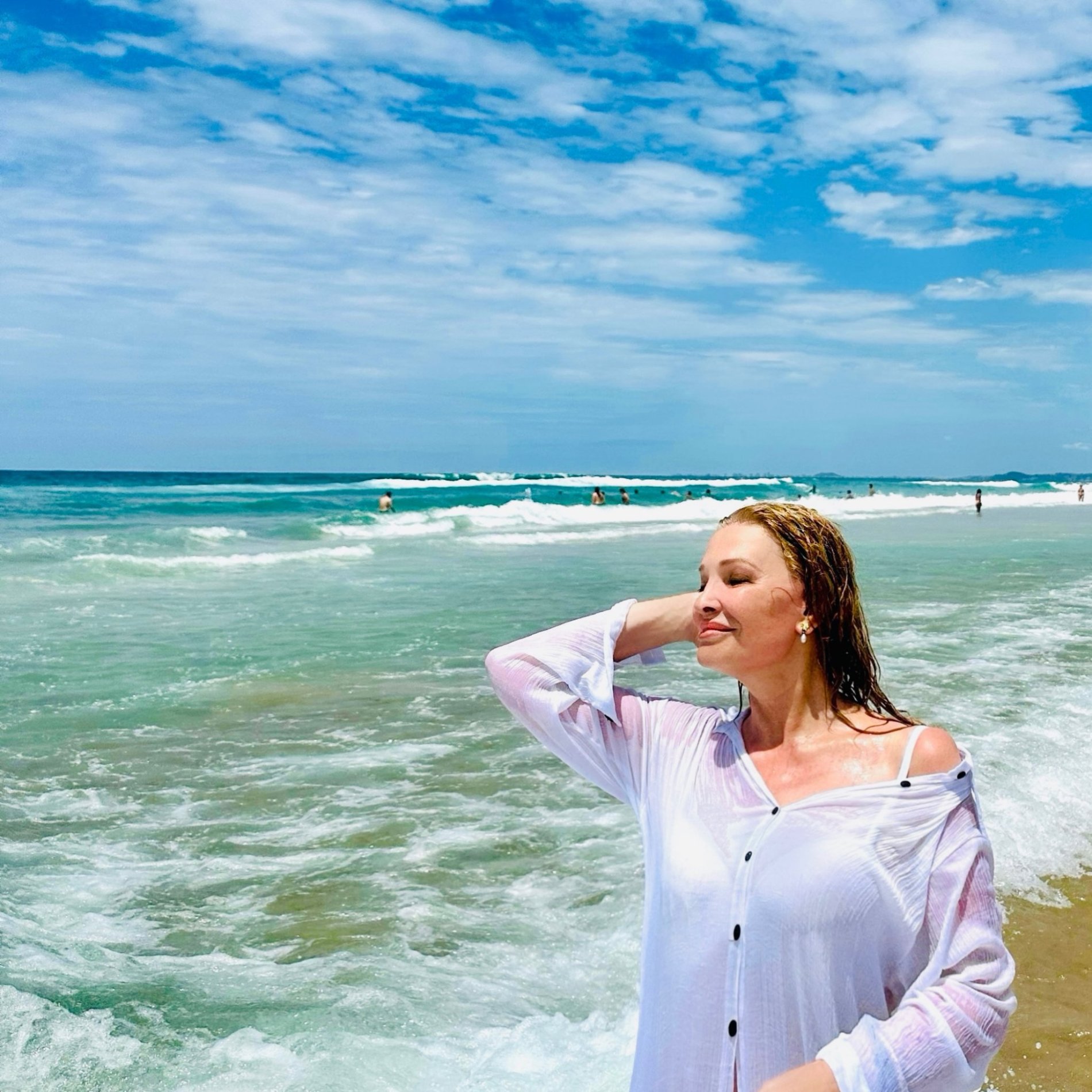 Helena Blagne na plaži. Vir: Instagram