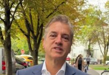 Po prvi obletnici zakona Robert Golob pokazal, kako je pri njima videti običajno jutro