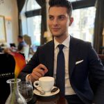 Damjan Murko razkril, kateri znani politik mu že leta stoji ob strani
