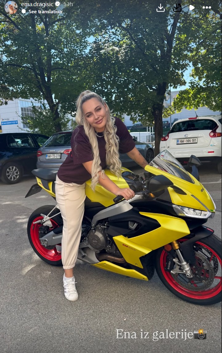 Ema na motorju. Vir: Instagram